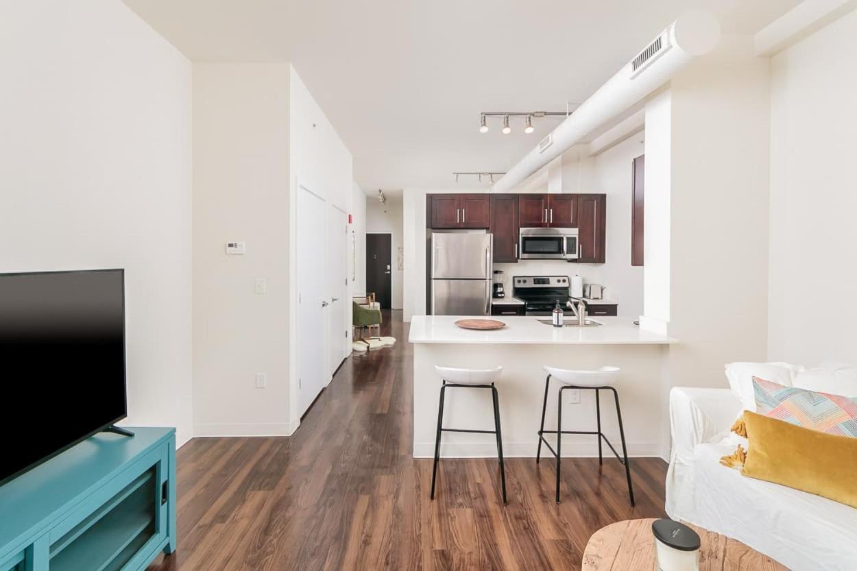 1br Luxury Studio Historic Building, Parking, Rooftop Deck & Gym Apartment Baltimore